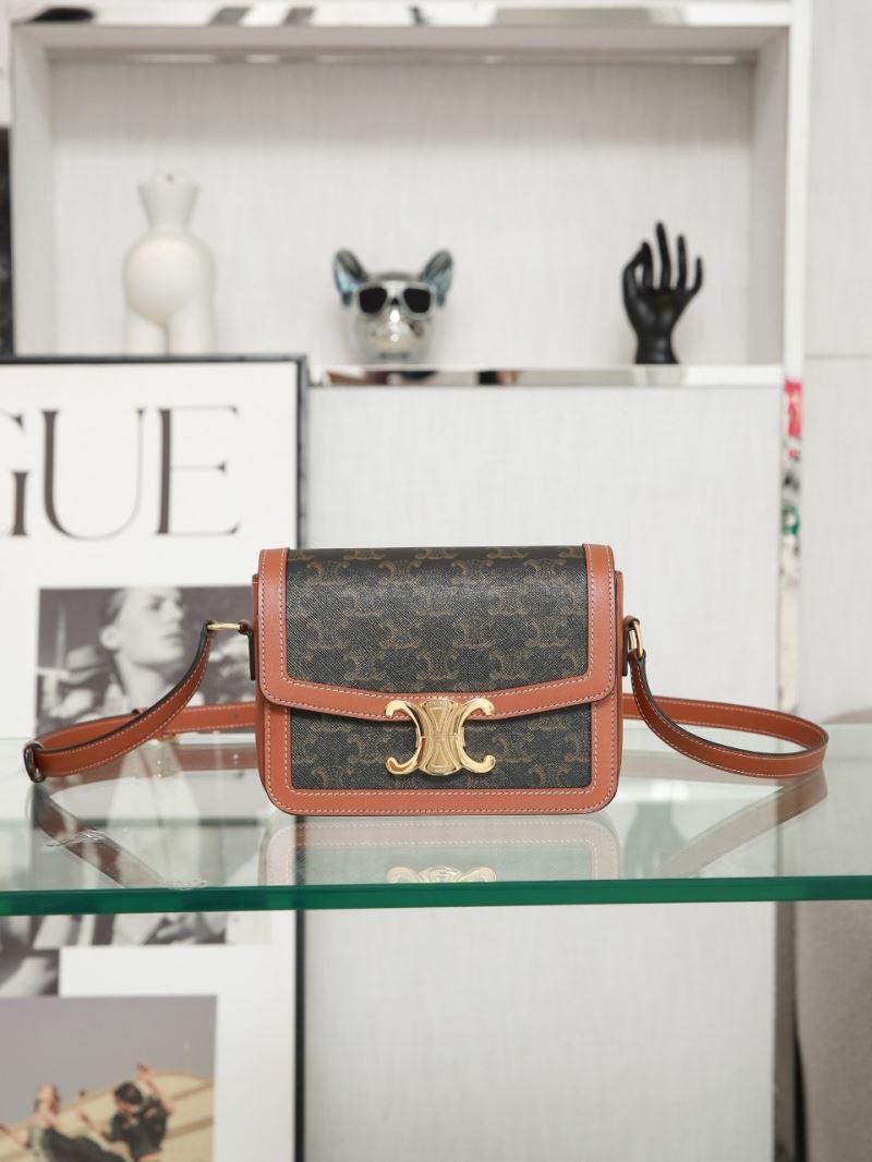 Ce1i*e triomphe bags